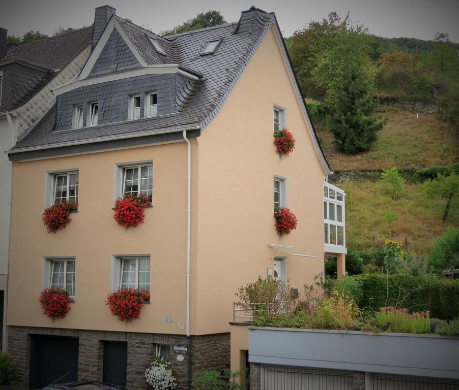 Ferienwohnung Haus Bleser Кохем Екстериор снимка